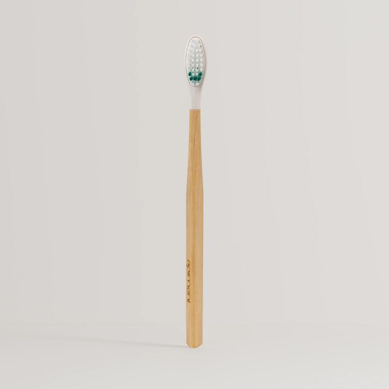 brosse-a-dents-en-bois-adulte-endro-cosmetiques-brosse-a-dents-en-bois-656891.jpg